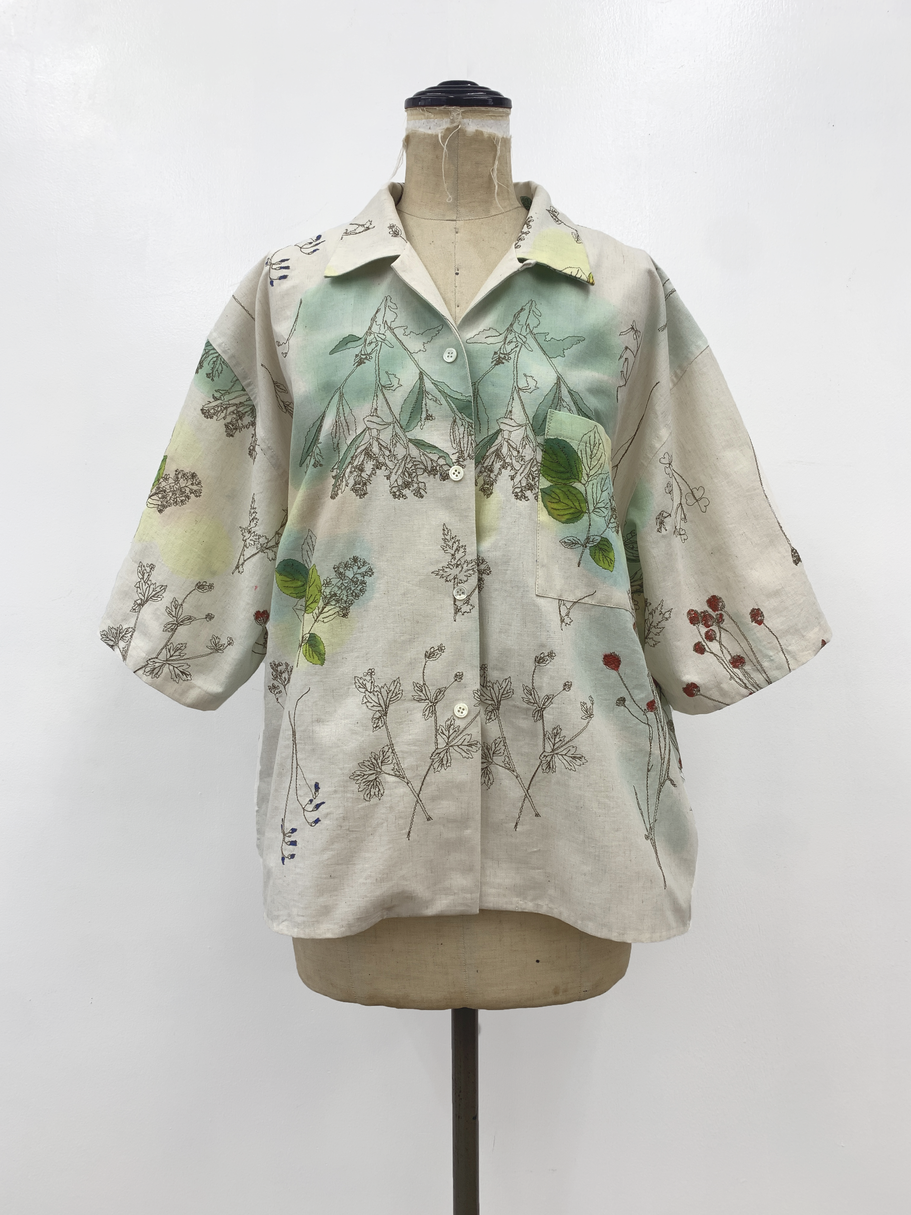 「傘のむこう」イイダ傘店コラボレーションアイテム　open coller shirt 「押し花と夏風」